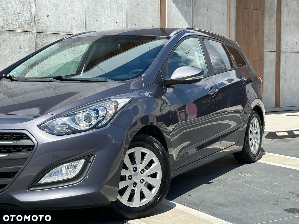 Hyundai i30 1.6 CRDi BlueDrive Comfort - 11