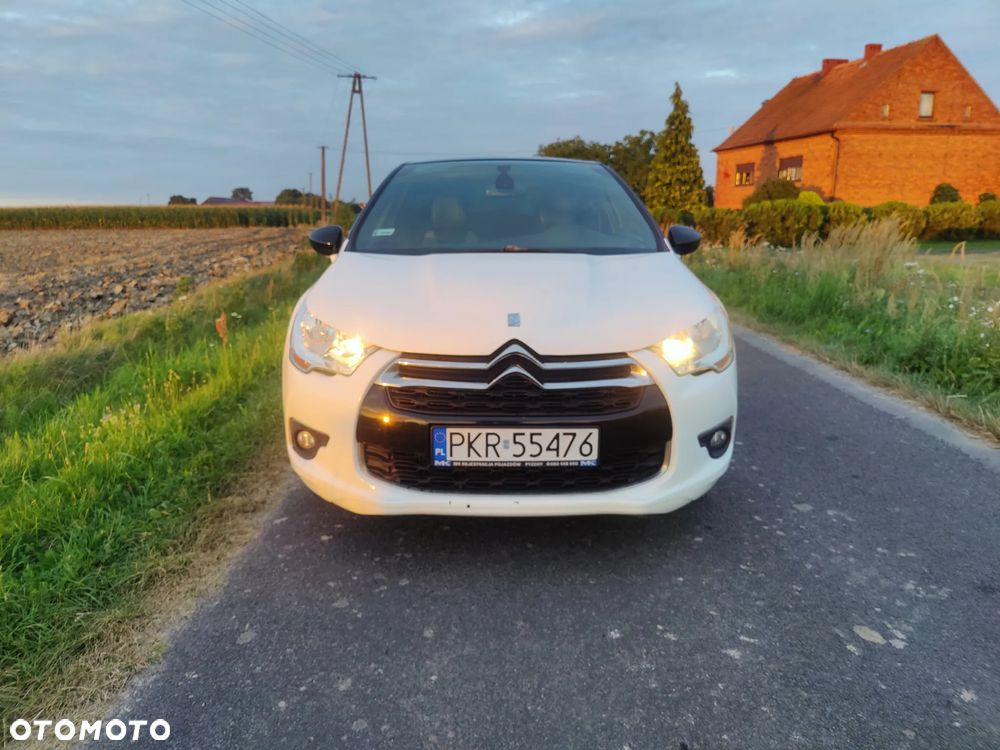 Citroën DS4 1.6 e-HDi SoChic MCP - 16