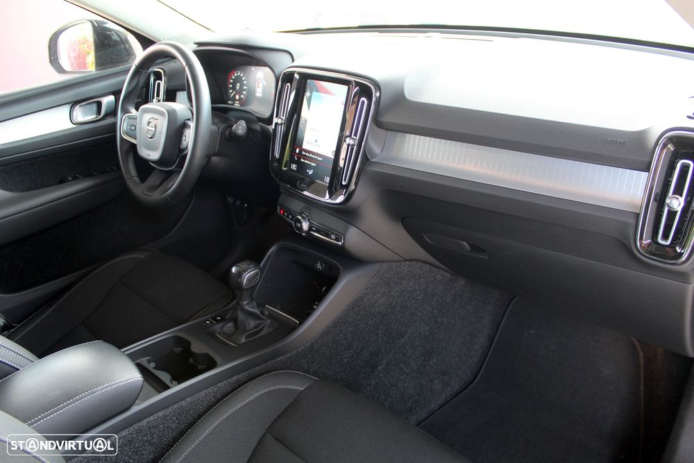 Volvo XC 40 2.0 D3 Momentum - 18