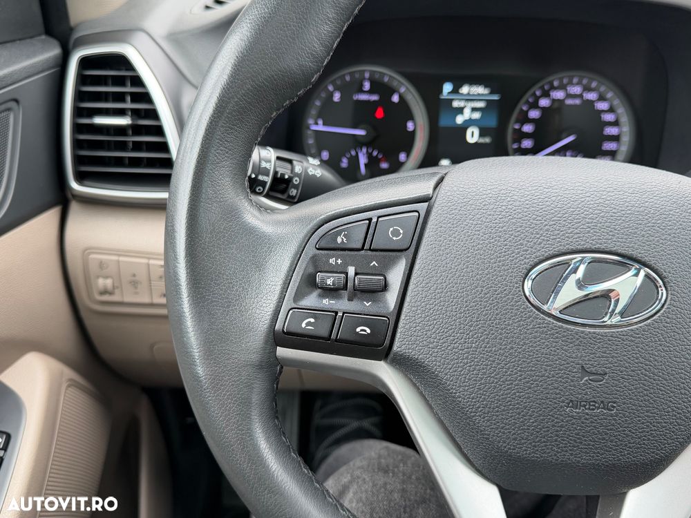 Hyundai Tucson blue 1.6 CRDi 2WD DCT Premium - 27
