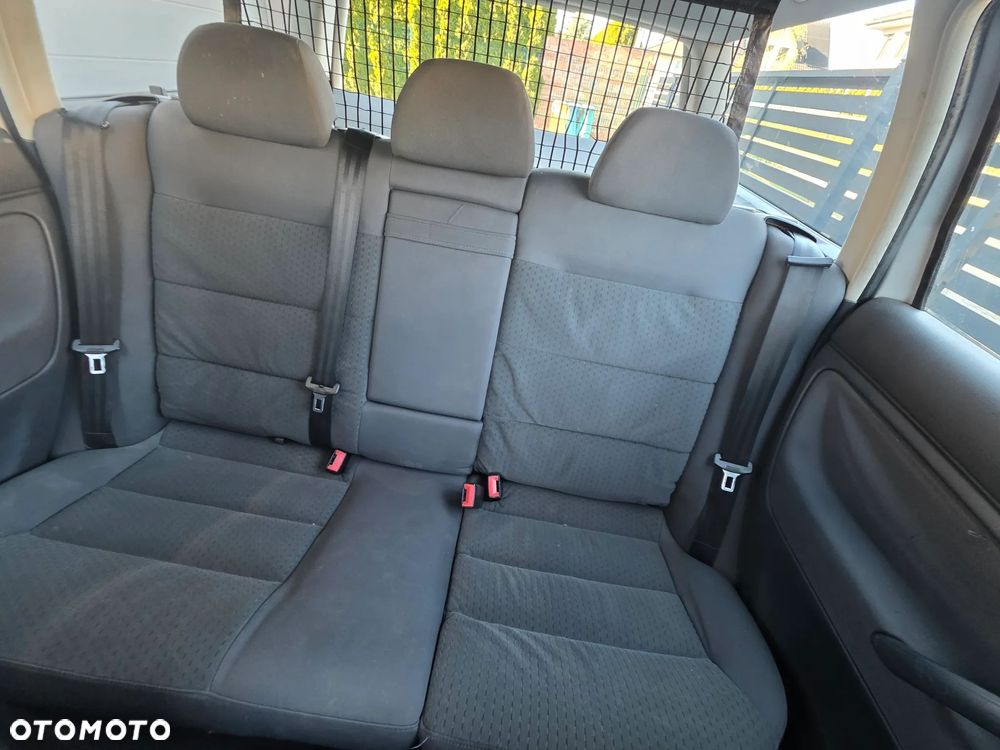 Volkswagen Passat 1.9 TDI Comfortline - 8