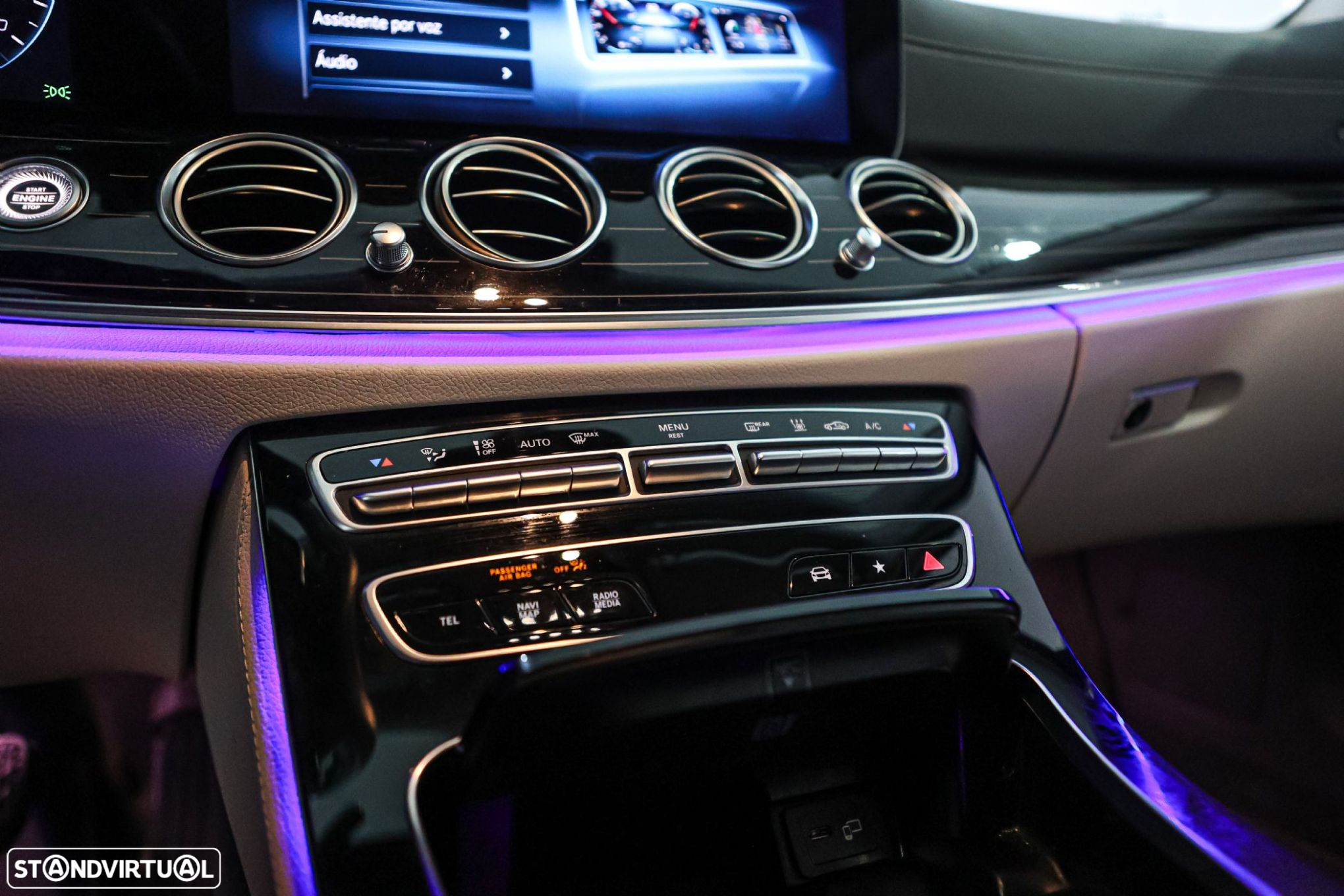 Mercedes-Benz E 300 de Exclusive Line 4Matic - 33
