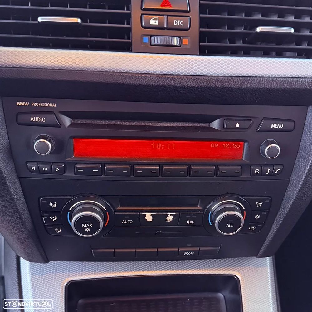 BMW 320 d Pack M - 31