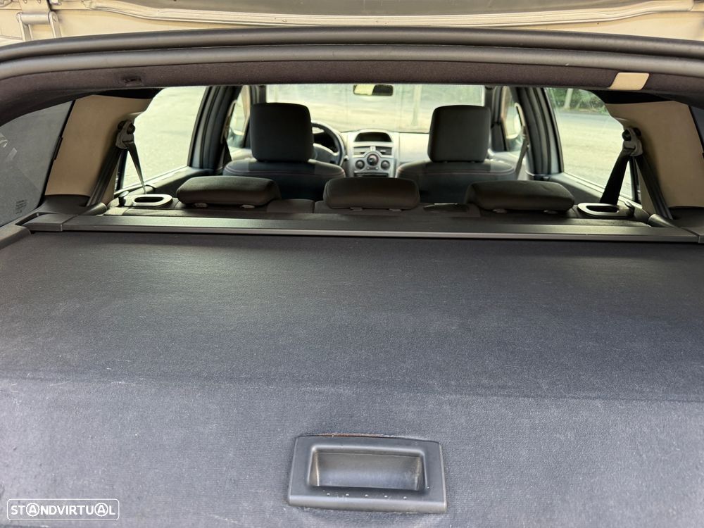 Renault Mégane Break 1.5 dCi FAP Dynamique - 11