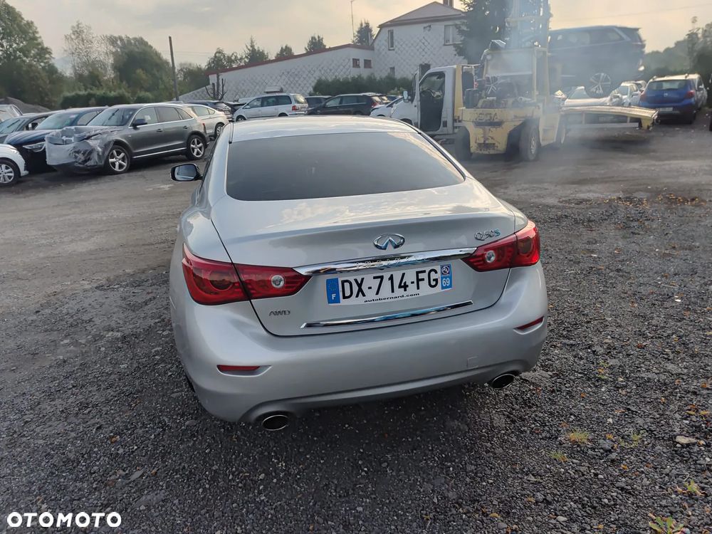 Infiniti Q50 Hybrid AWD Premium - 14