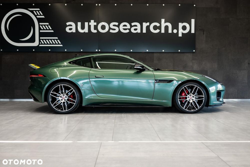Jaguar F-Type 2.0 Turbo Chequered Flag - 9