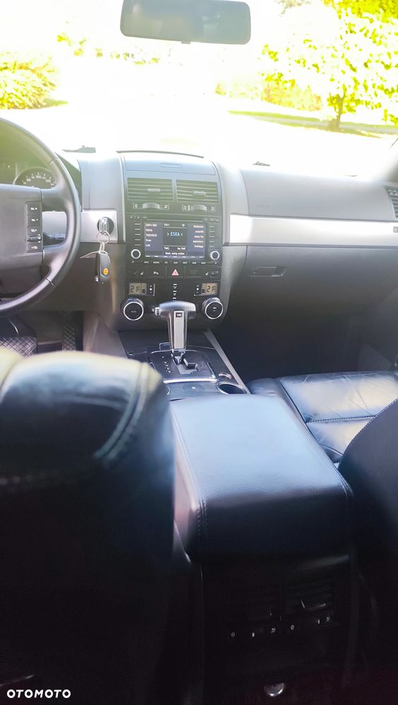 Volkswagen Touareg 3.0 V6 TDI DPF Automatik Individual - 36