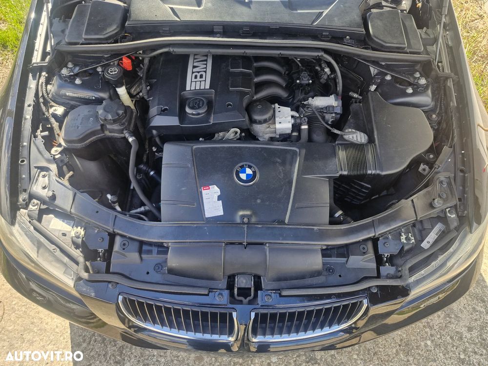 BMW Seria 3 318i Edition Lifestyle - 12