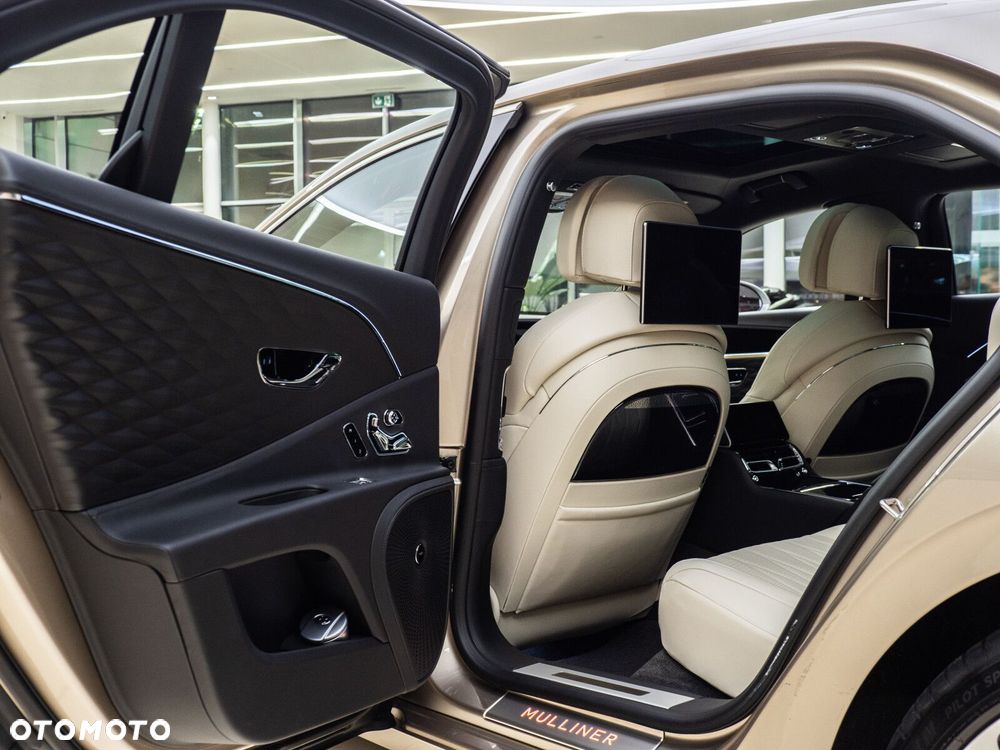 Bentley Flying Spur - 26