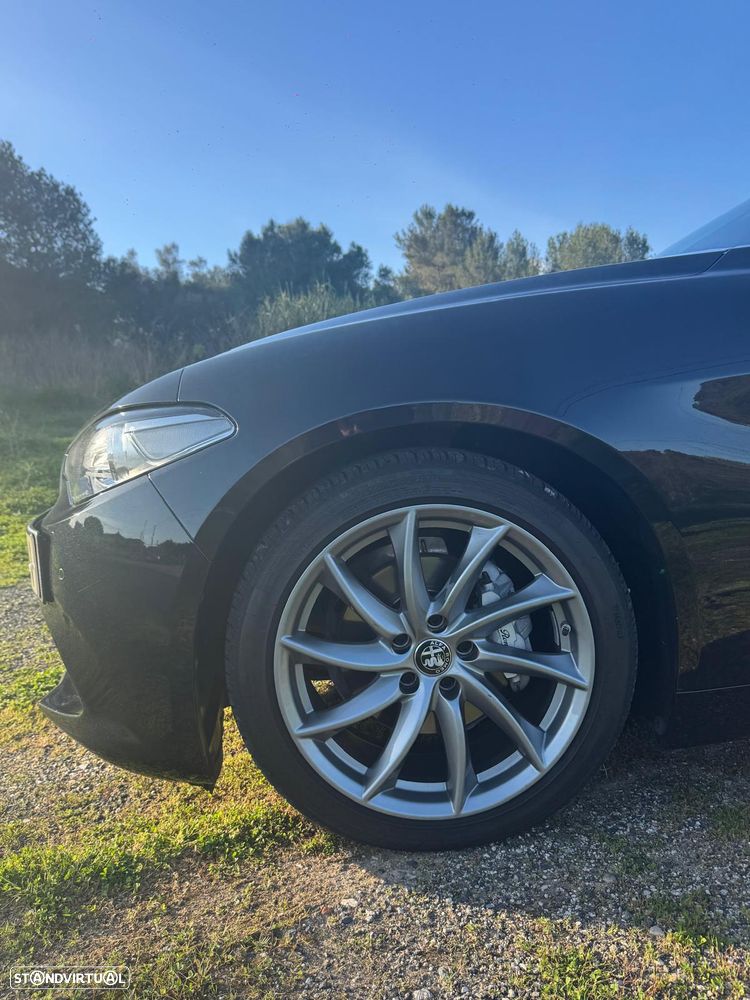 Alfa Romeo Giulia 2.2 D Sprint AT8 - 26
