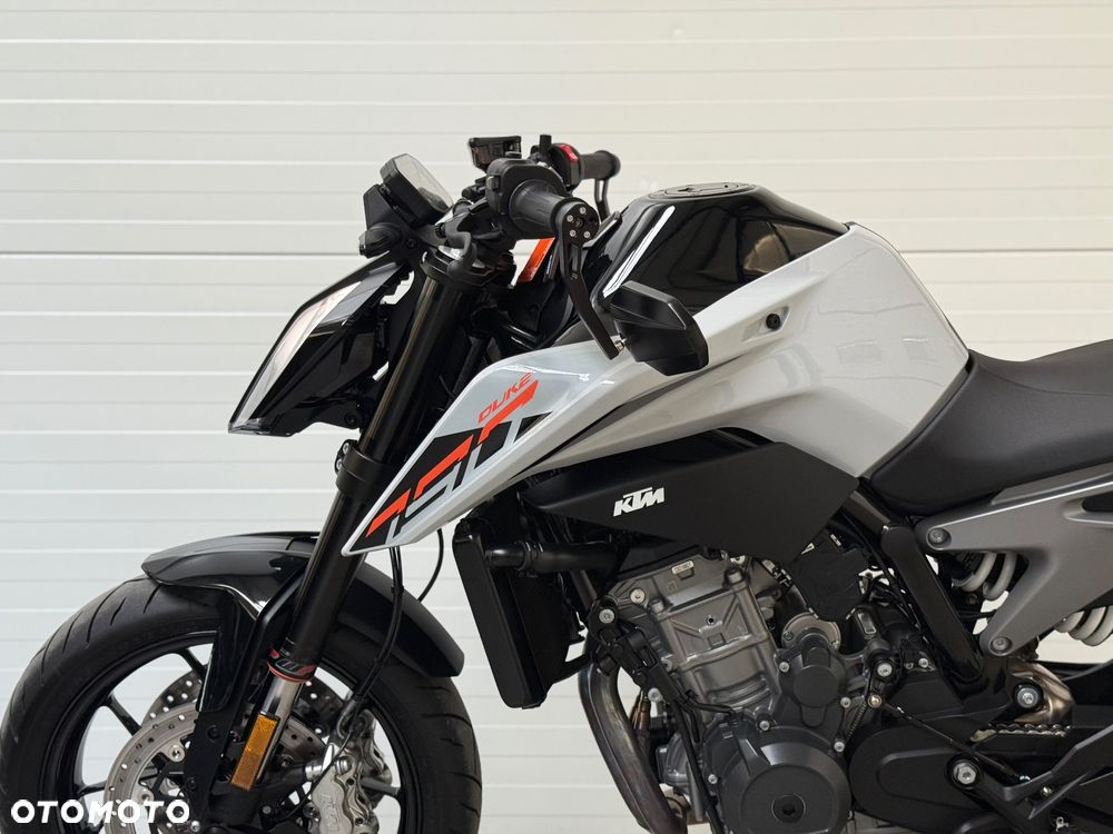 KTM Duke 790 - 25