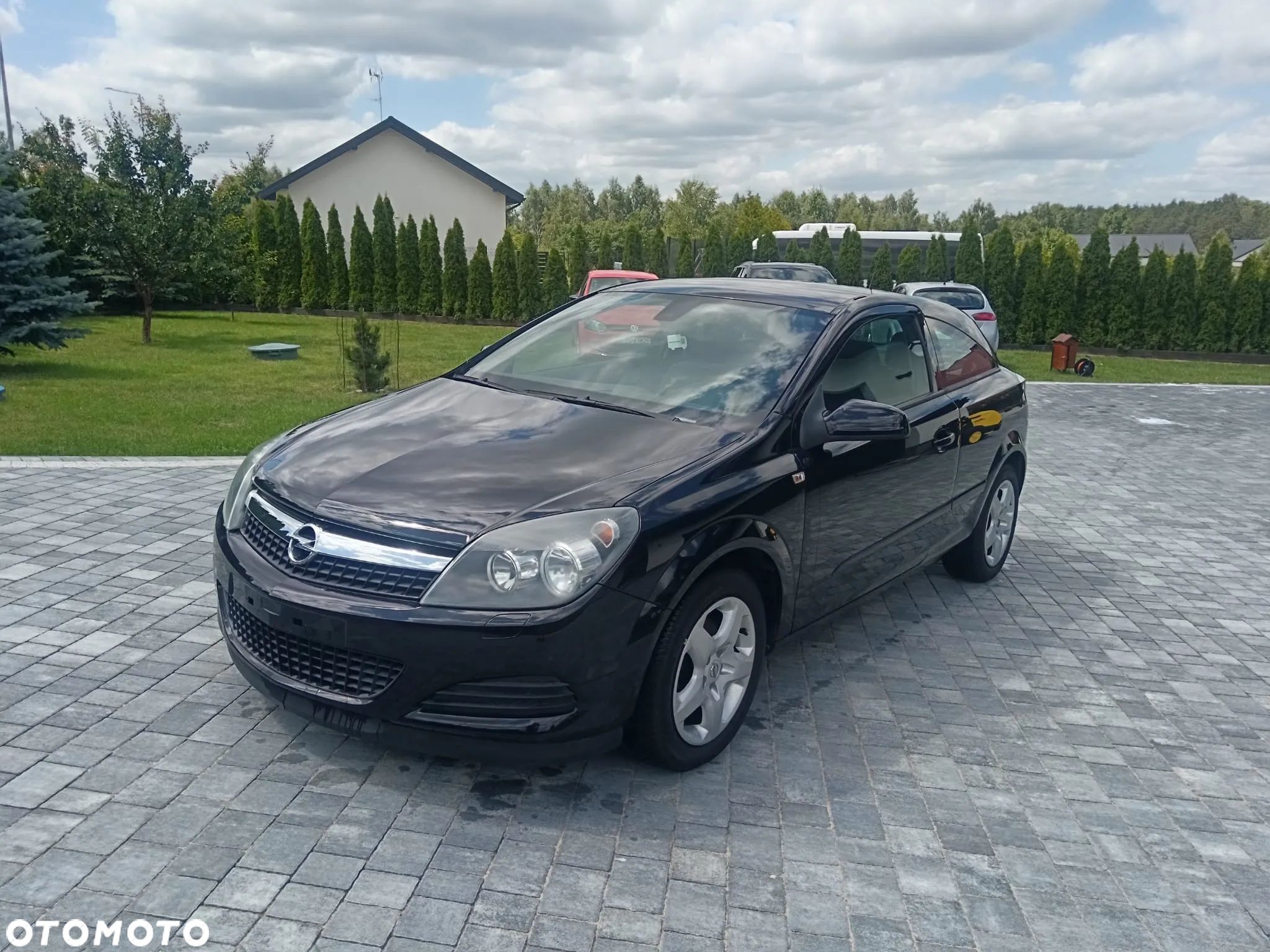 Opel Astra GTC 1.6 - 1