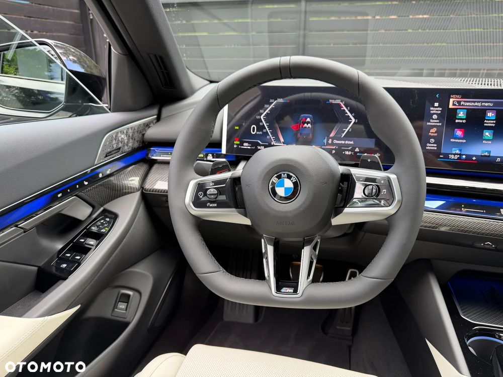 BMW Seria 5 520d xDrive mHEV M Sport - 22