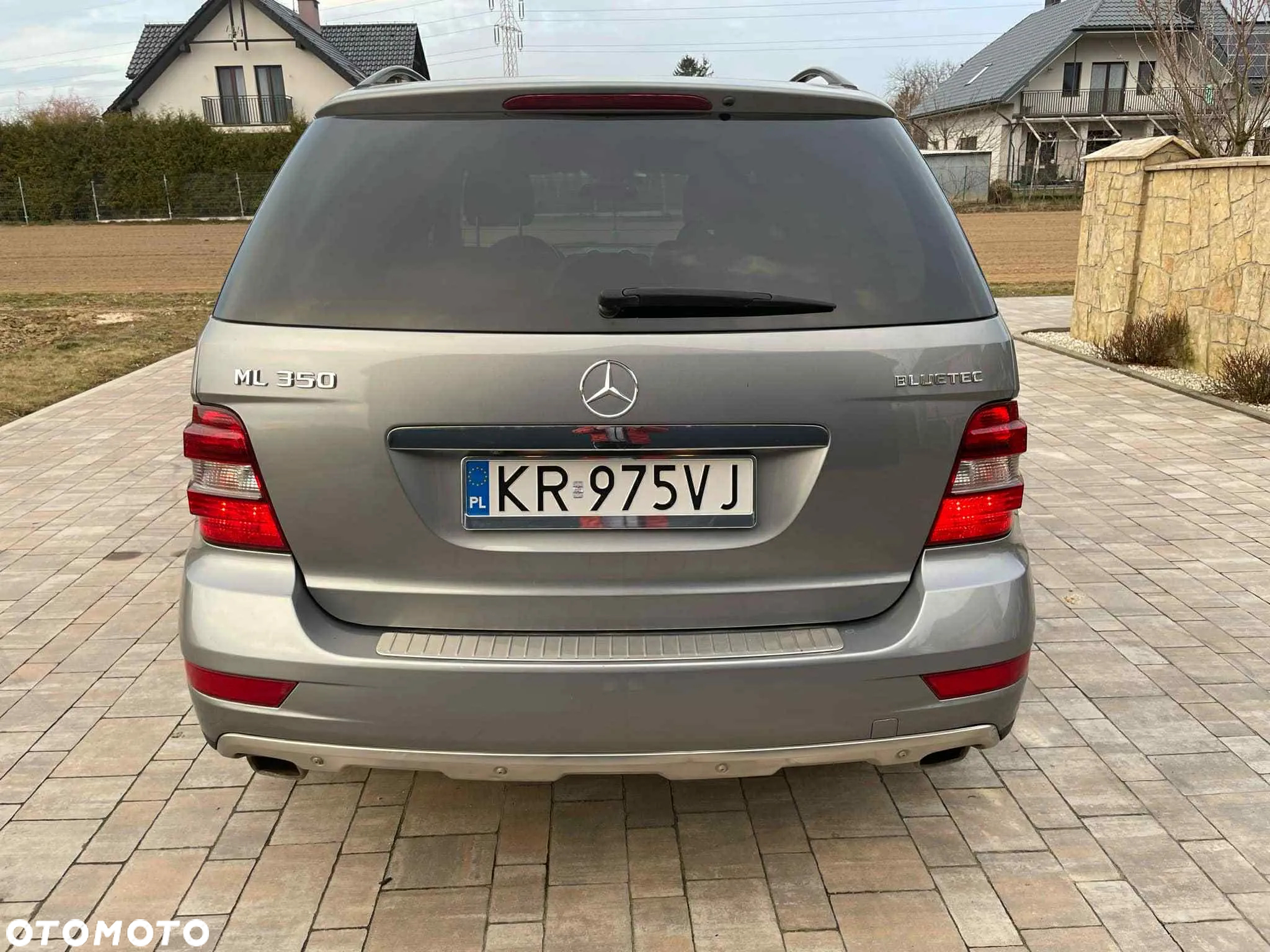 Mercedes-Benz ML 350 BlueTec 4-Matic - 8
