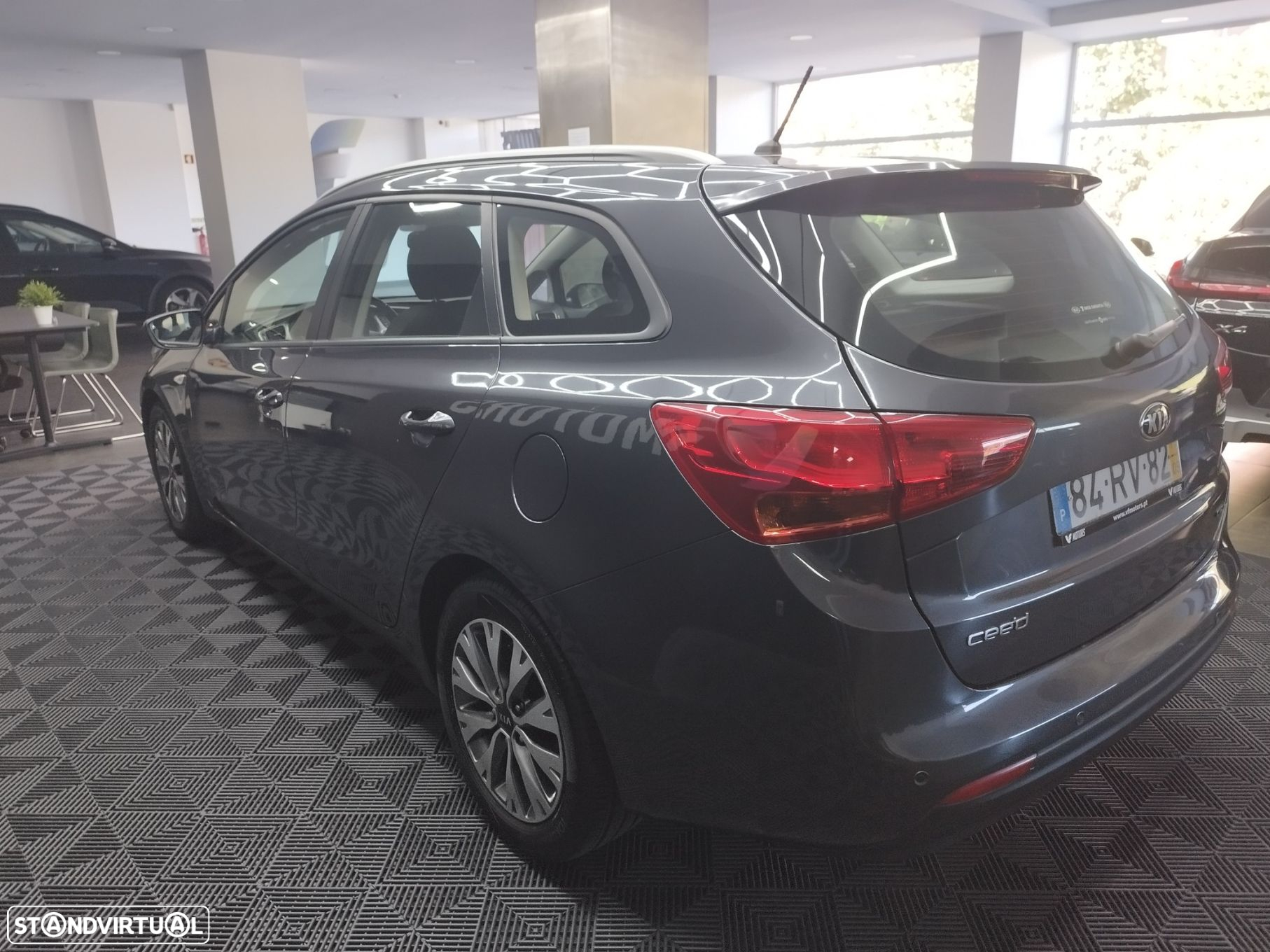 Kia Ceed SW 1.4 CRDi ECO - 13