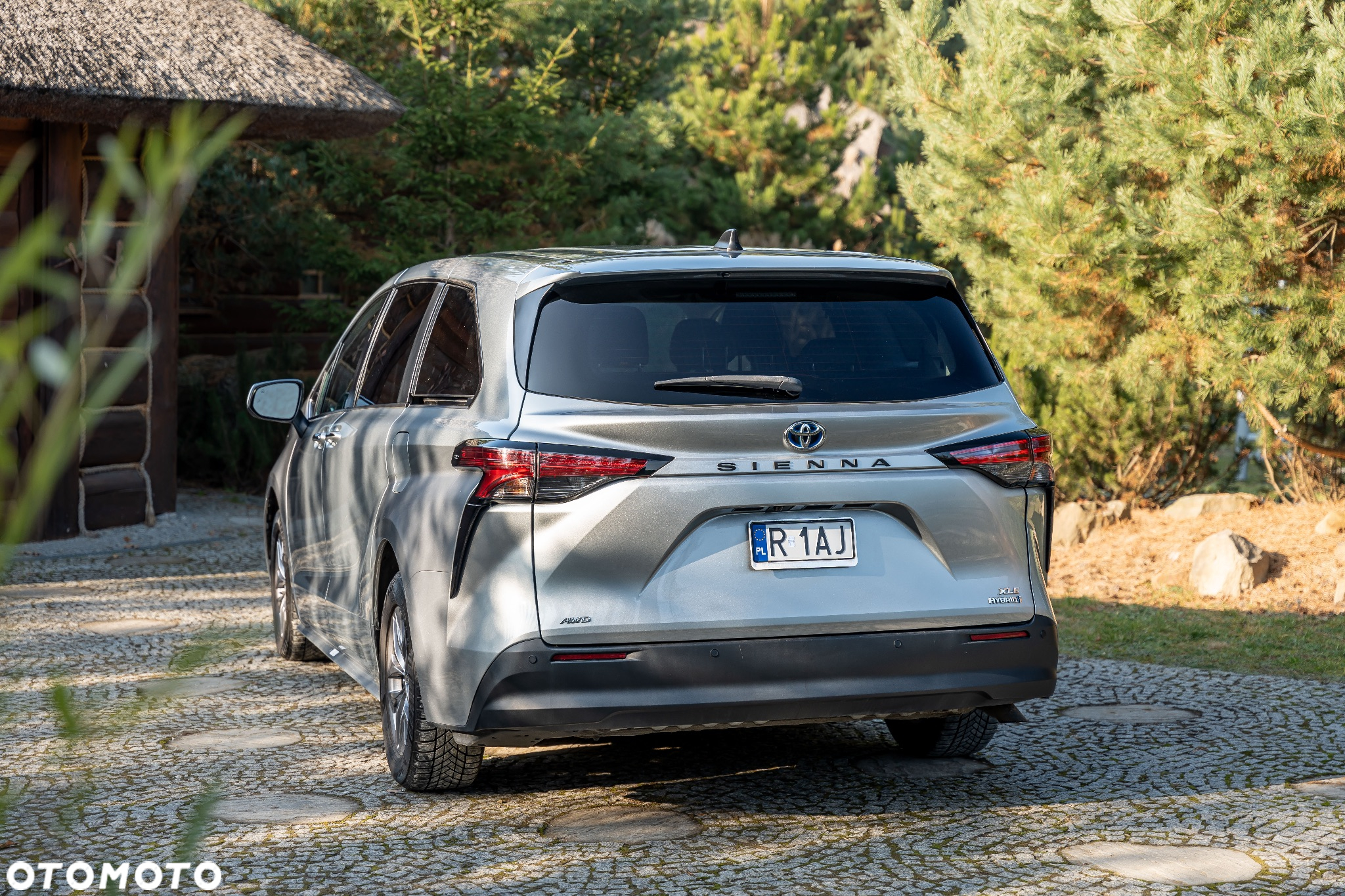 Toyota Sienna - 16