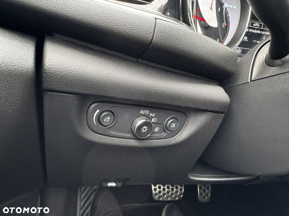 Opel Insignia 2.0 Automatik Business Innovation - 25