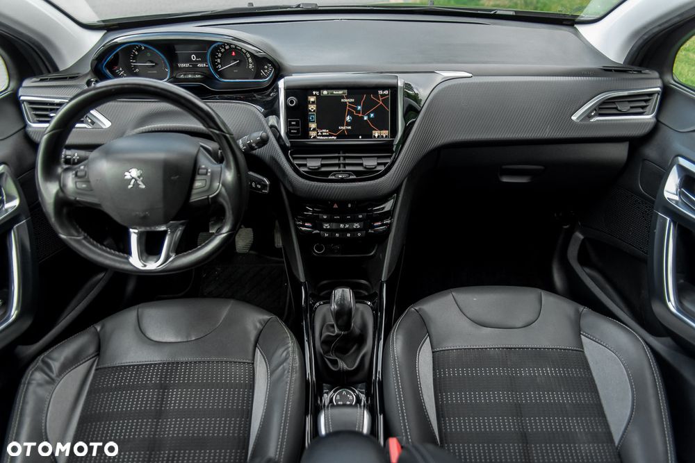 Peugeot 2008 1.6 VTi Allure - 24