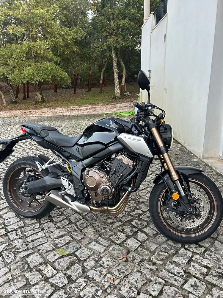 Honda CB R Neo Sports Café - 9