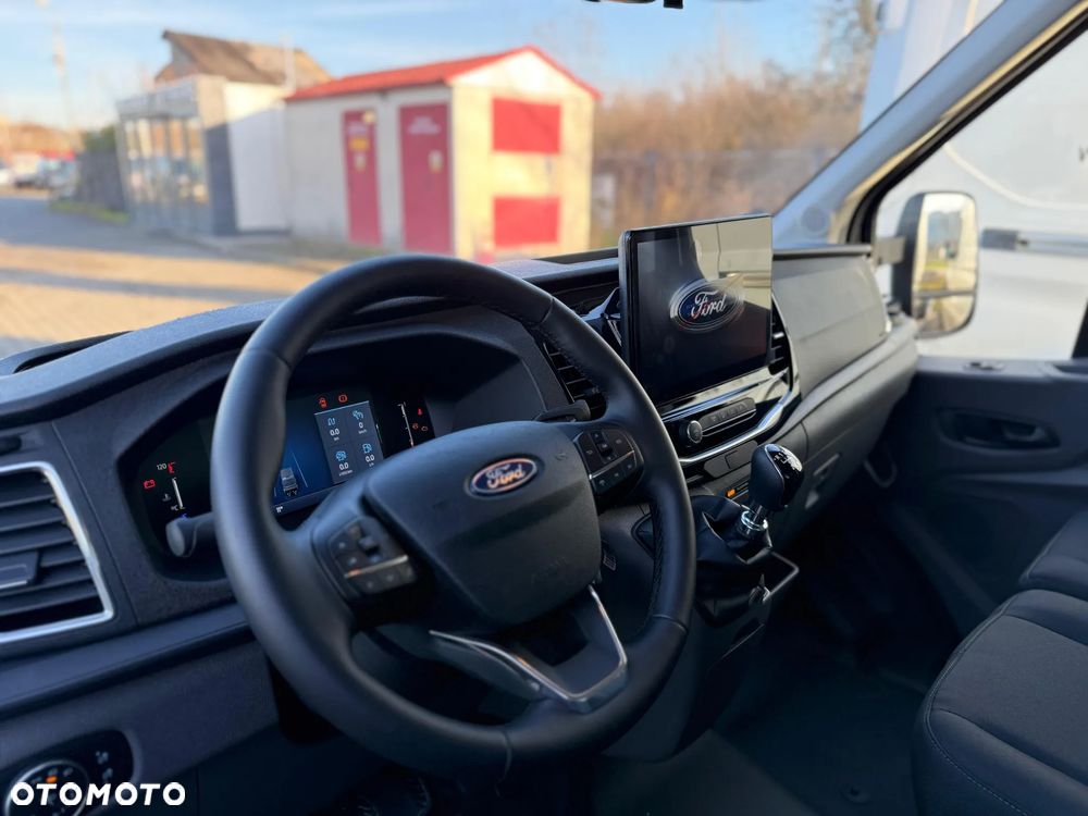 Ford Transit - 12
