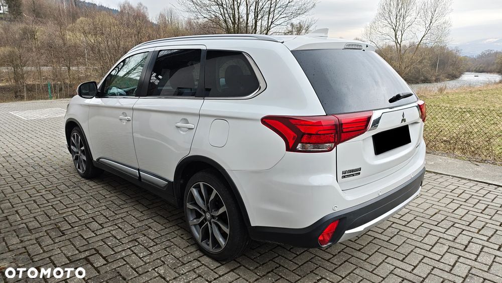 Mitsubishi Outlander 2.0 4WD CVT Diamant Edition+ - 5