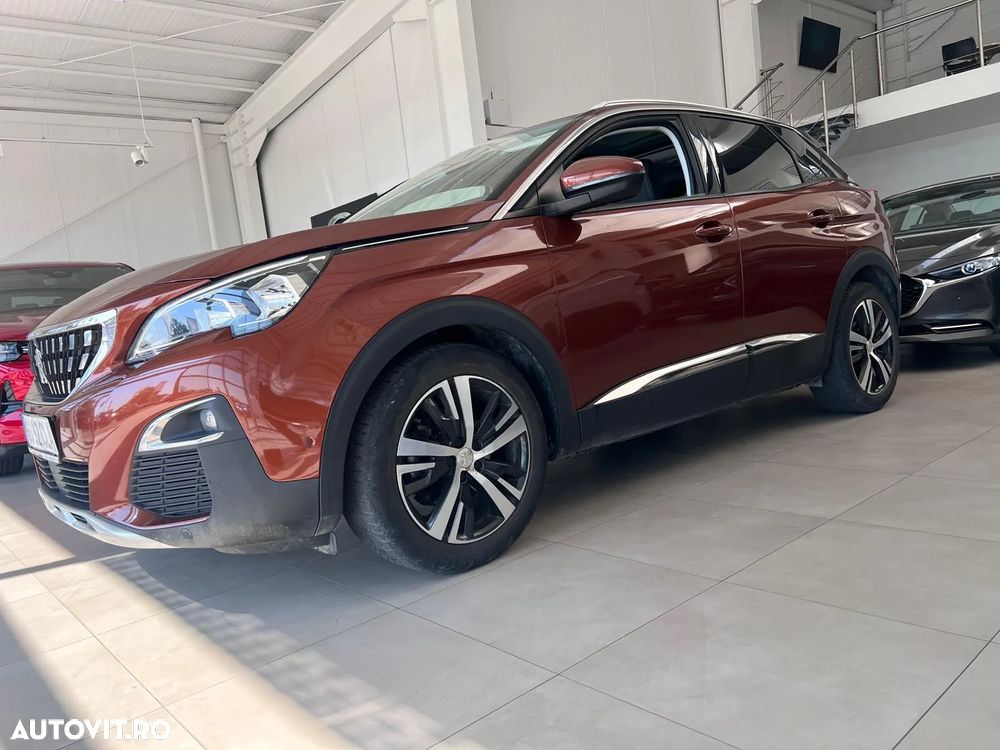 Peugeot 3008 1.6 PureTech Turbo S&S EAT8 Allure - 3
