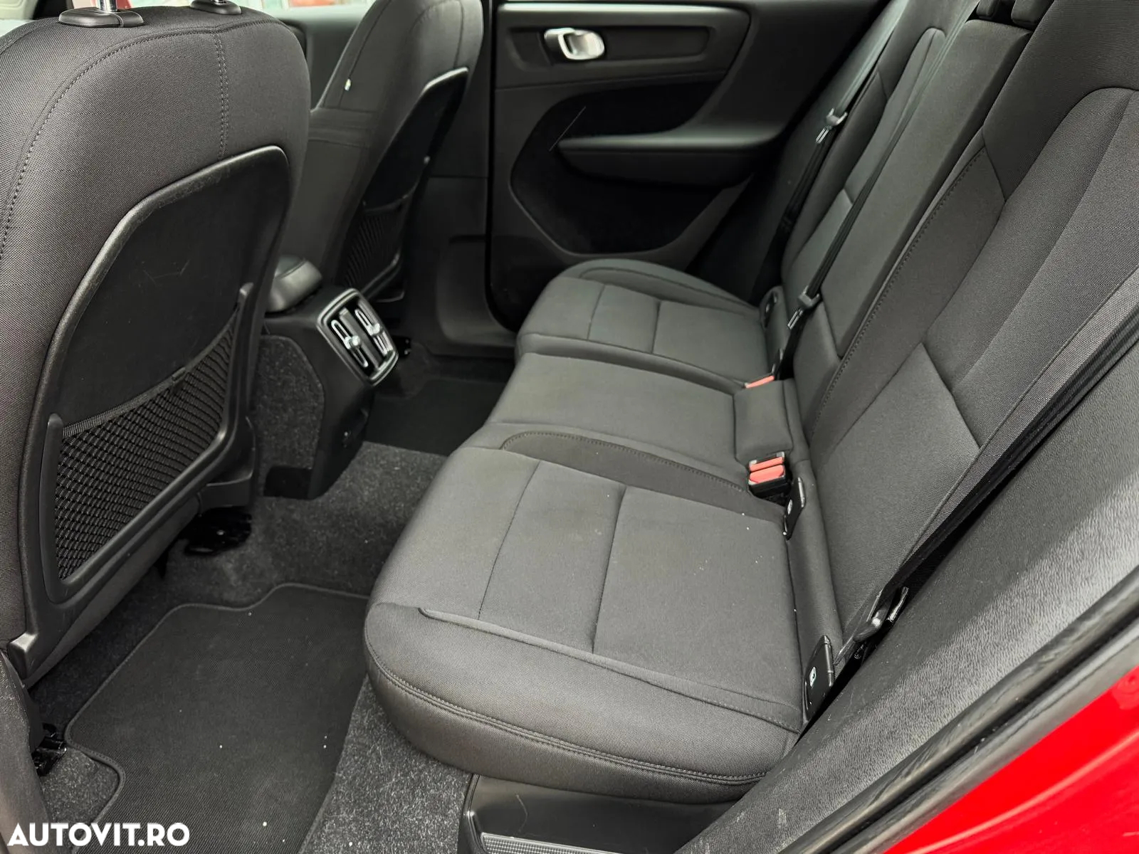 Volvo XC 40 T2 AT8 Momentum - 16