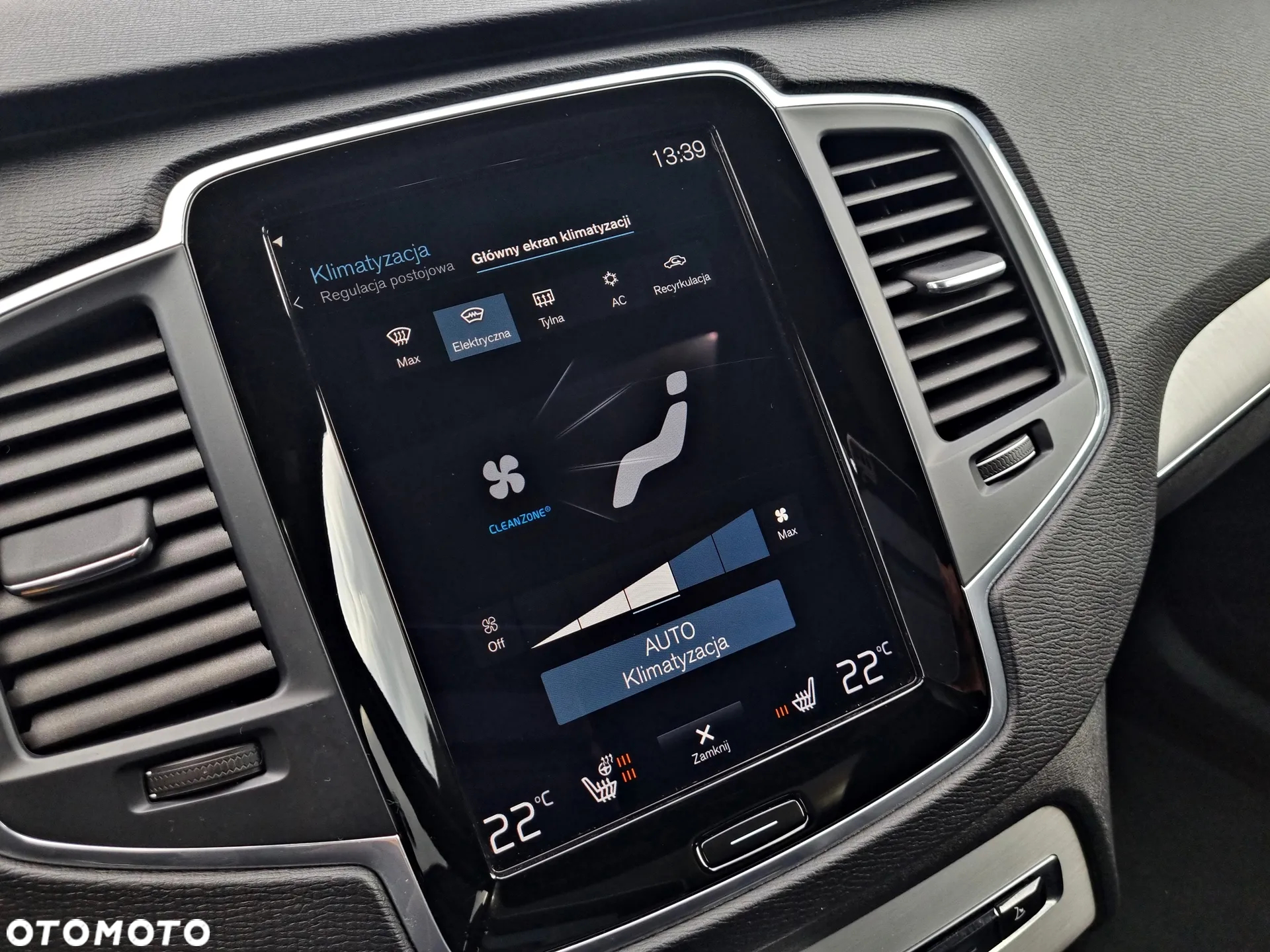 Volvo XC 90 B5 D AWD Geartronic Momentum - 25