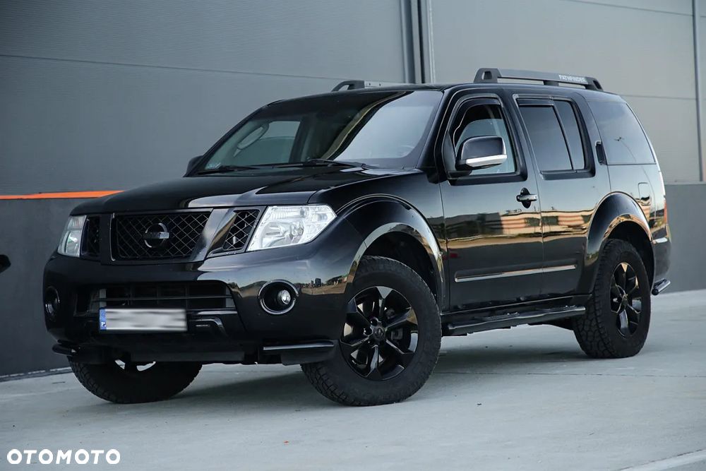 Nissan Pathfinder 2.5 D LE EU5 - 5