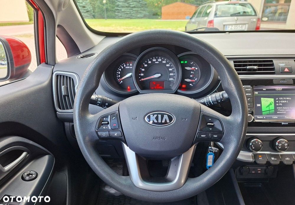 Kia Rio - 24