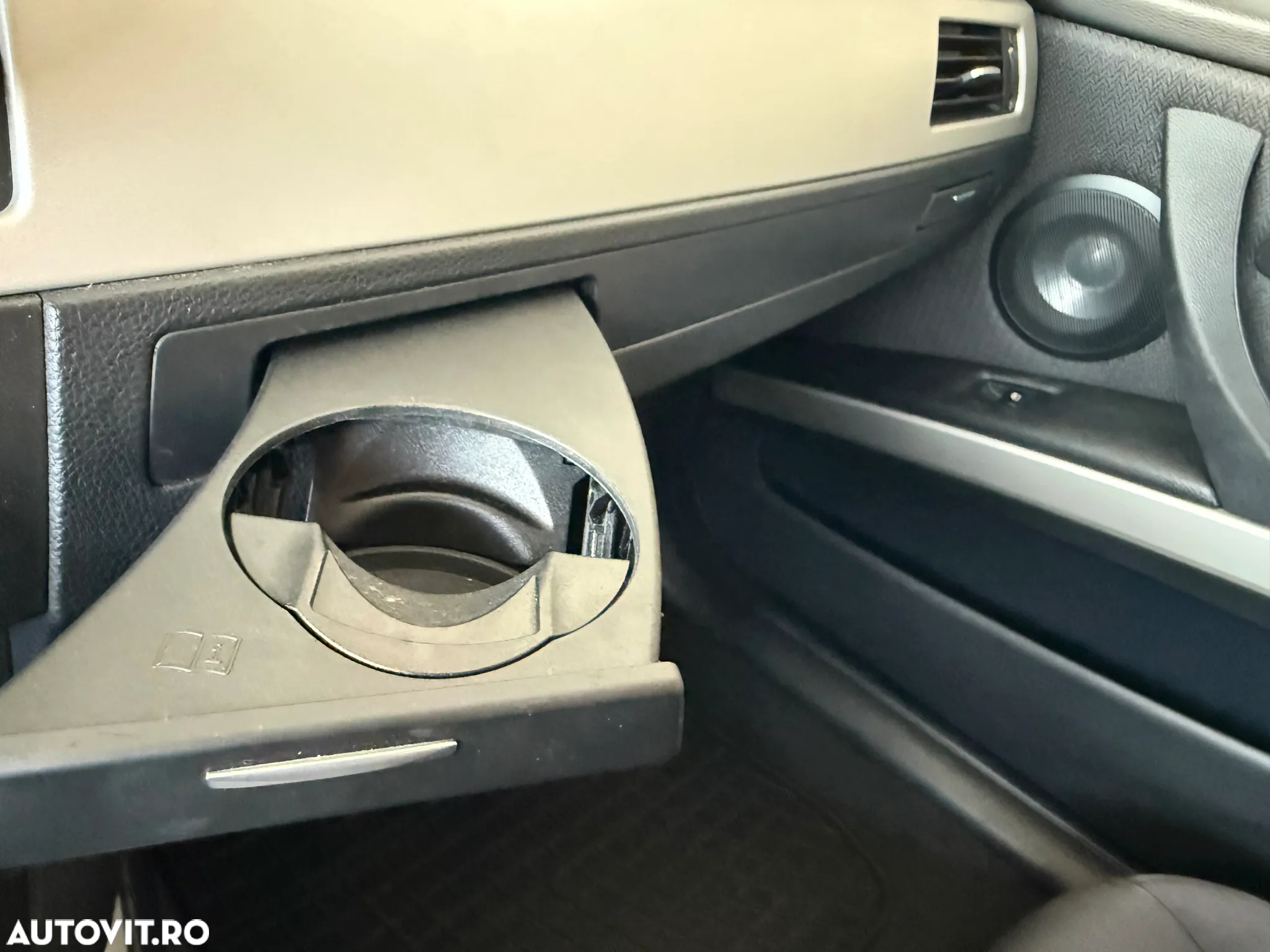 BMW Seria 3 318d DPF - 13