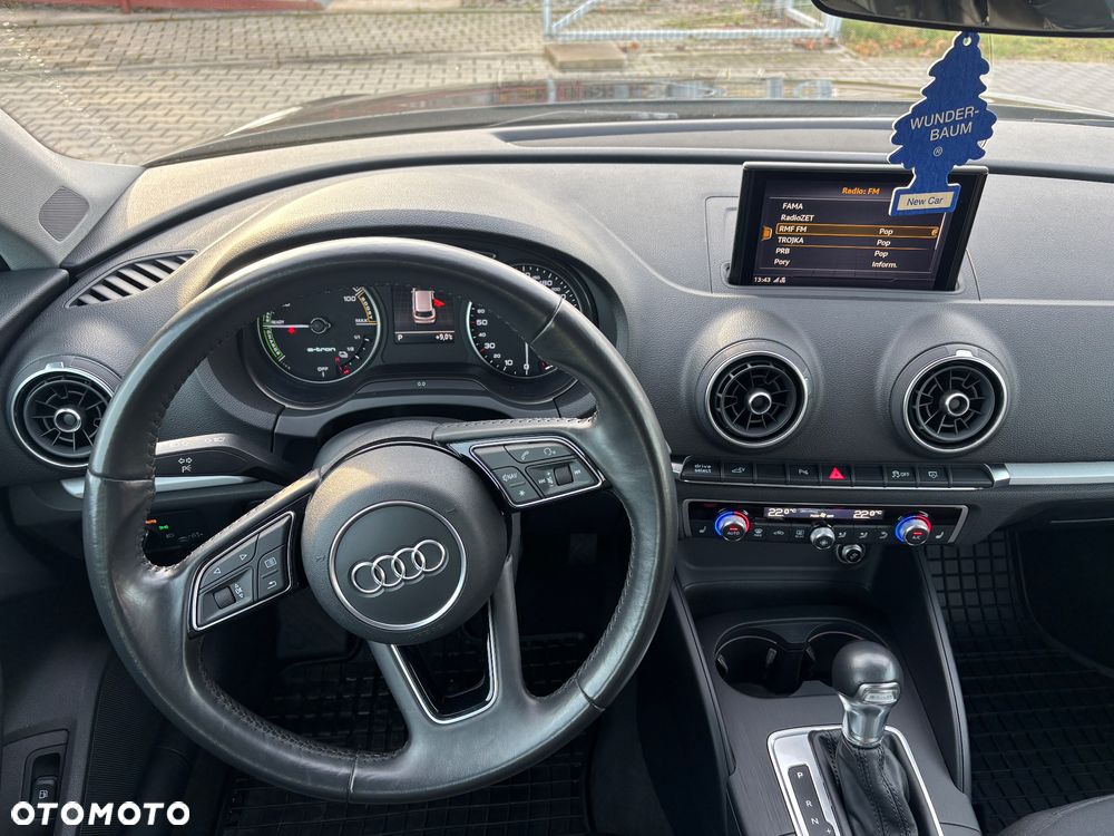 Audi A3 Sportback - 13