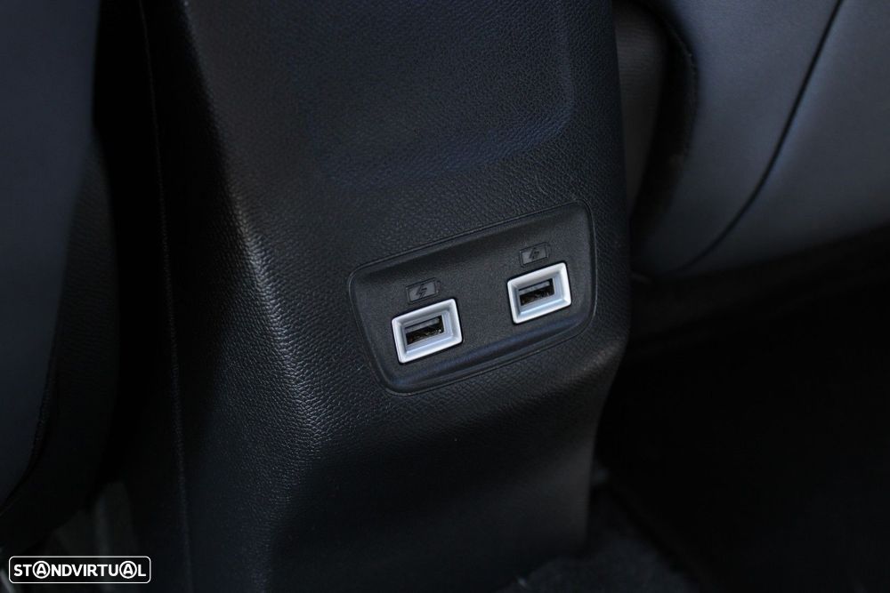 Peugeot e-2008 Allure - 46