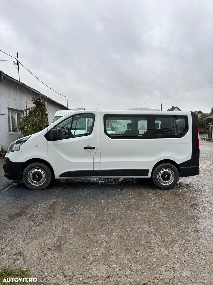 Renault Trafic - 1
