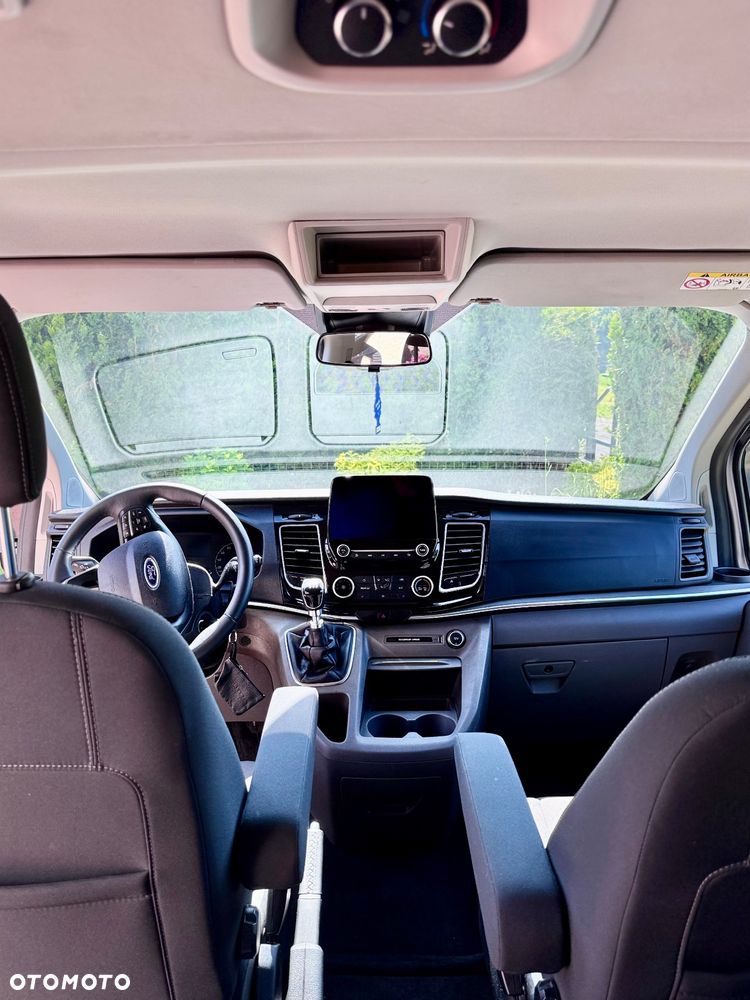 Ford Tourneo Custom 320 L2H1 VA Titanium - 15