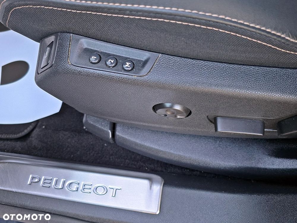 Peugeot 3008 BlueHDi 180 Stop & Start EAT8 GT - 23
