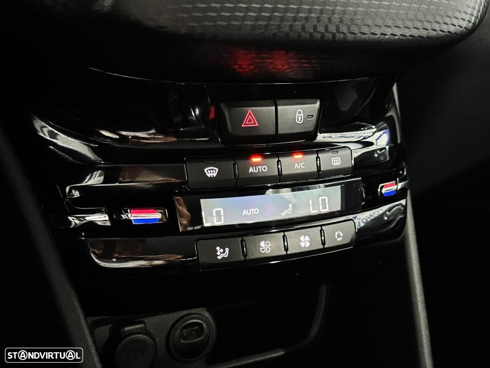 Peugeot 2008 1.2 PureTech GT Line - 47