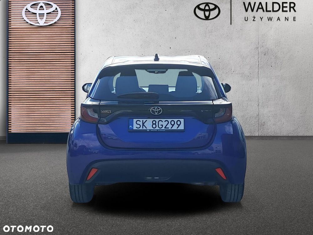 Toyota Yaris - 10
