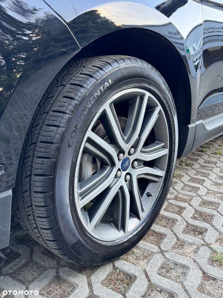 Ford Edge - 11