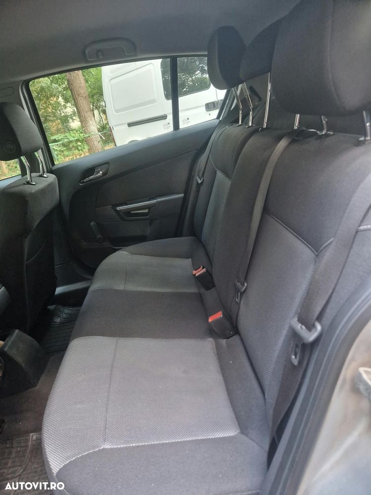 Opel Astra - 7