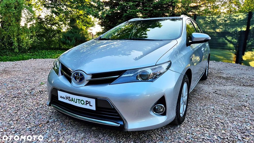 Toyota Auris 1.8 HSD Luna - 29