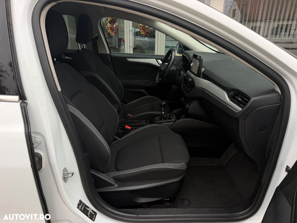 Ford Focus 1.5 EcoBlue Active - 14