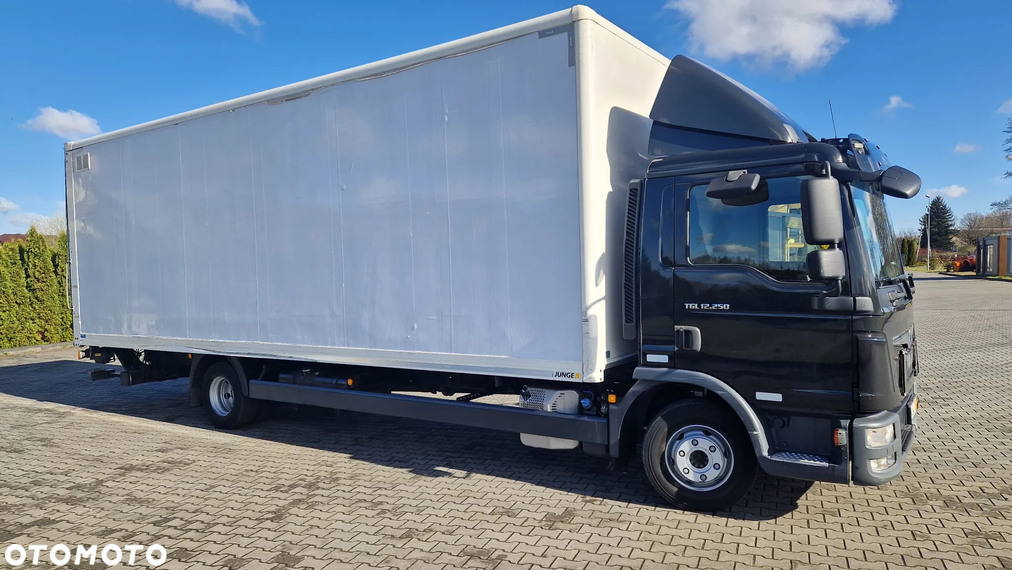 MAN TGL 12.250 z Niemiec  winda - 14