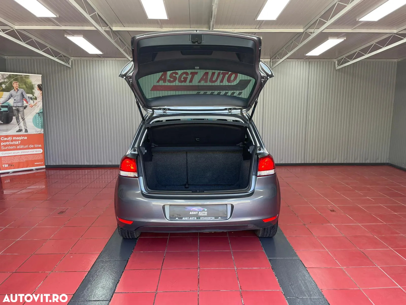 Volkswagen Golf - 17