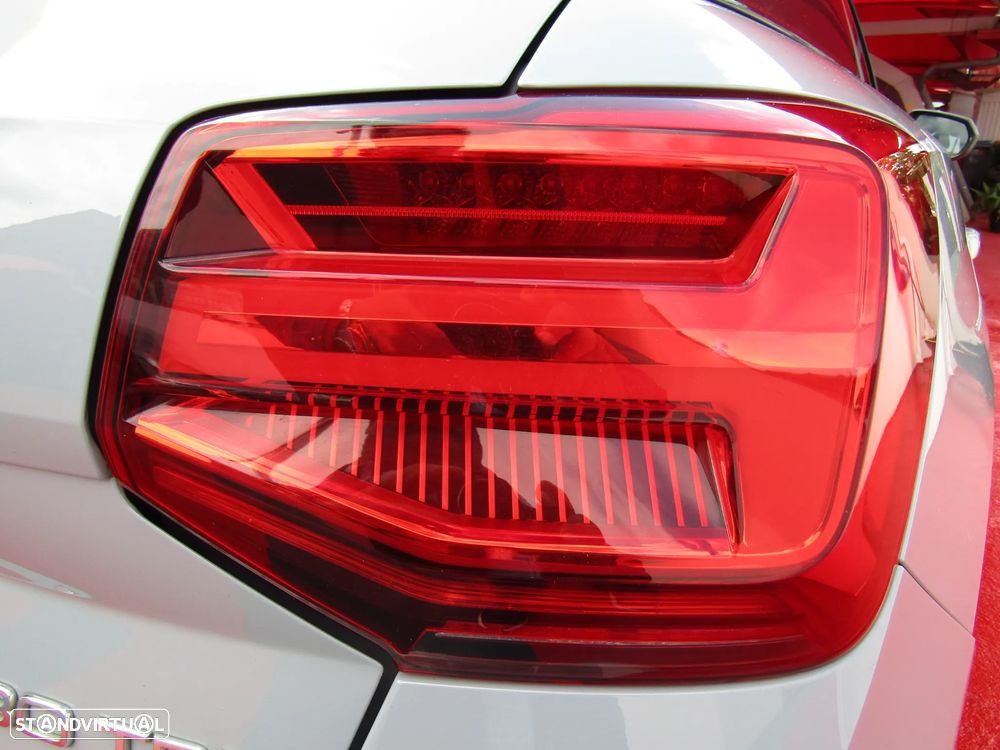 Audi Q2 30 TDI Advanced S tronic - 10