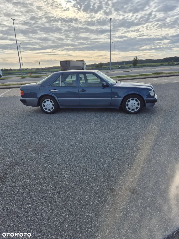 Mercedes-Benz W124 (1984-1993) - 4