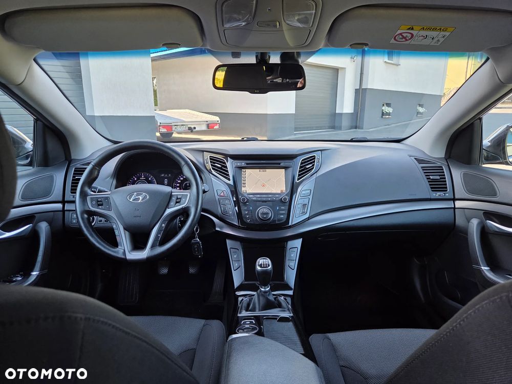 Hyundai i40 Kombi blue 1.7 CRDi Premium - 19