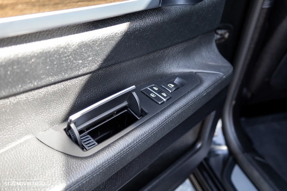 BMW 730 d xDrive - 33