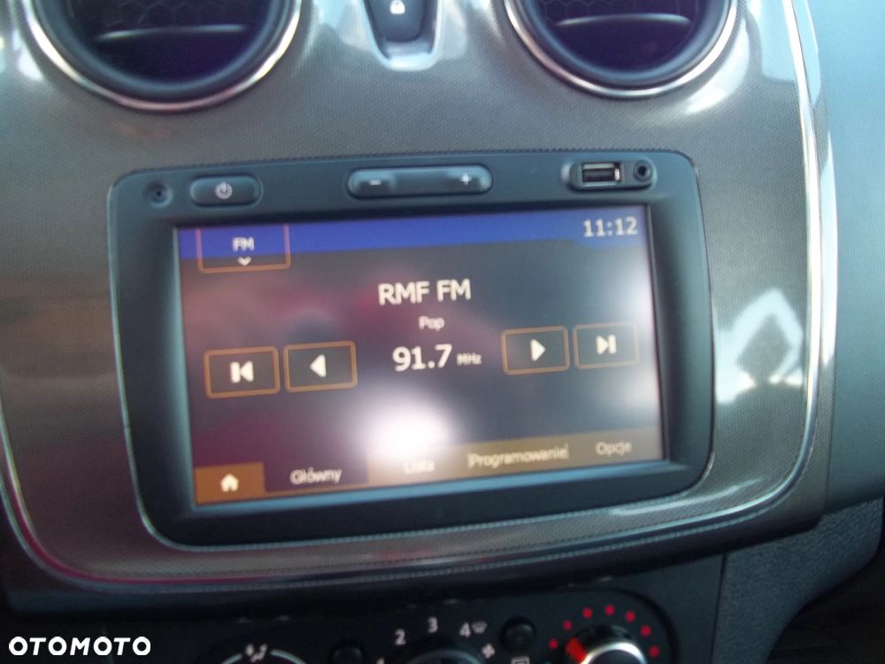 Dacia Sandero TCe 90 S&S Celebration - 9