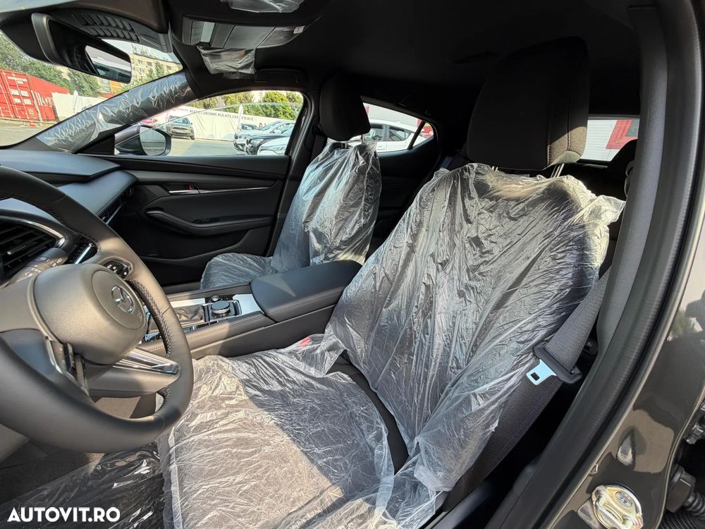 Mazda 3 e-Skyactiv X186 AT MHEV Center-Line - 11